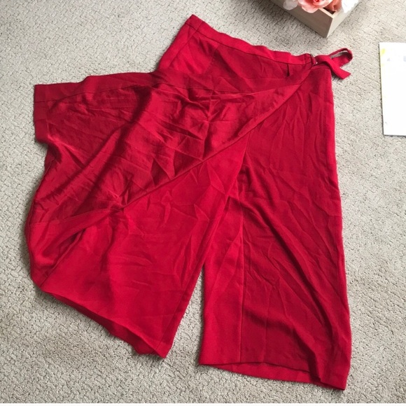 Zara Cropped pants - Picture 2 of 5